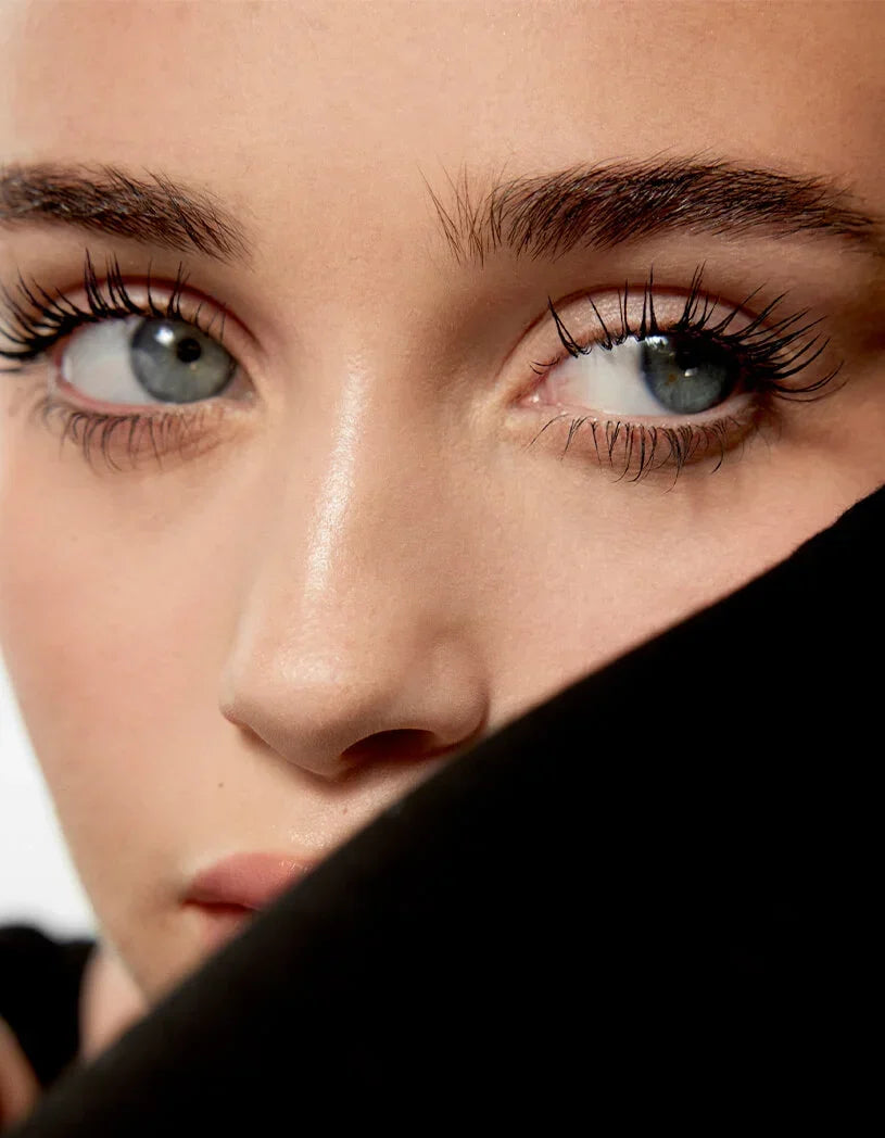Φρύδια & Βλεφαρίδες: Το μυστικό για ένα minimalist makeup look